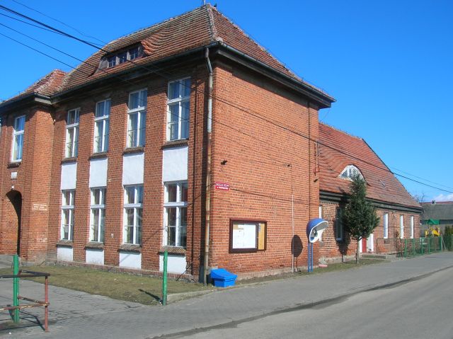 Budynek dawnej szkoły